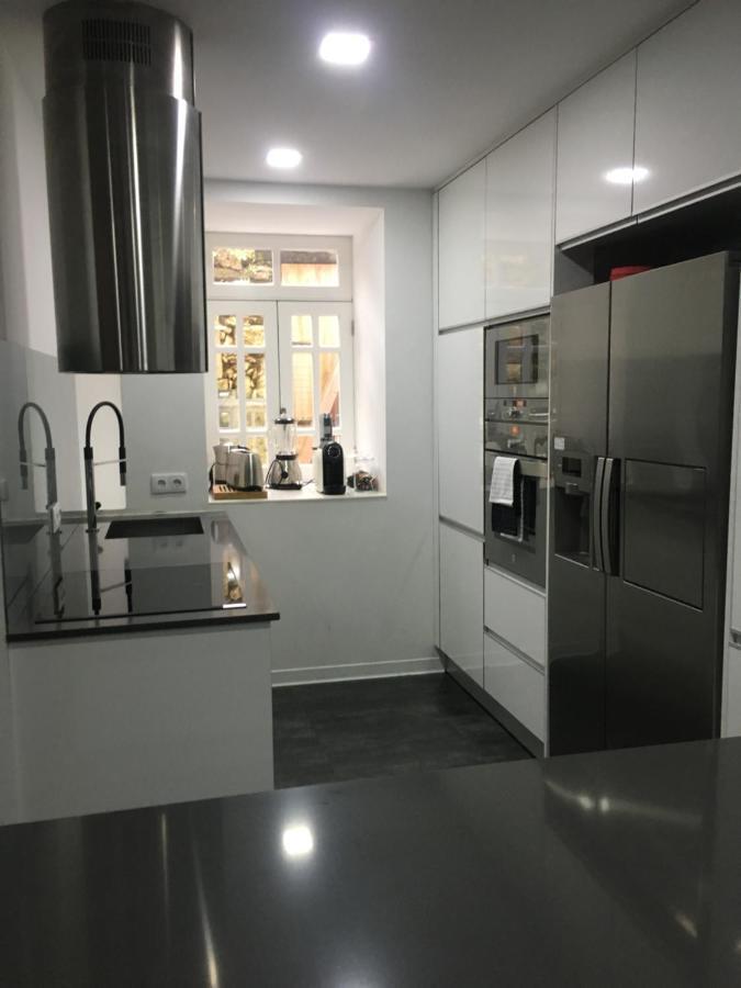 Altamira House Villa Виана до Кастело Екстериор снимка
